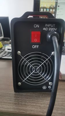 Мини IGBT DC MMA сварщик с 3,7KVA Входной мощностью 60V AC220V 120A портативный и компактный