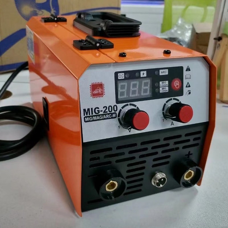 IGBT инверторная дуговая сварочная машина MIG 200 с частотой 50/60HZ и потоковой коренной проволокой